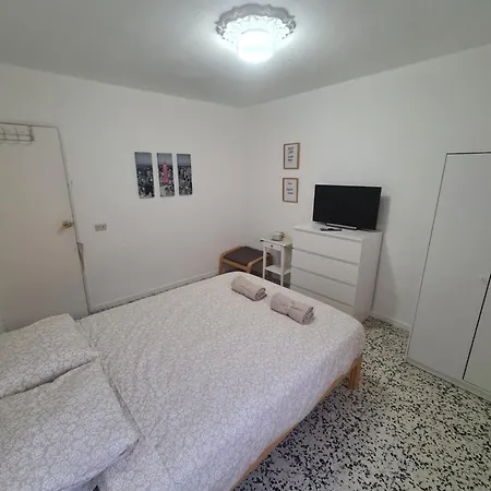 منزل للإقامة Eeb Private Privada En Piso Compartido *